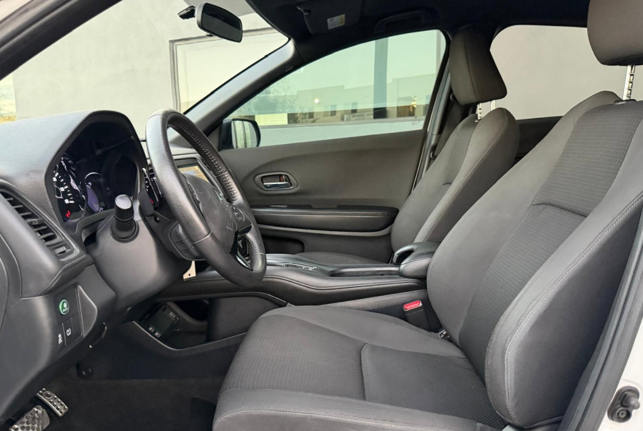 Used 2022 Honda HR-V Sport image 13