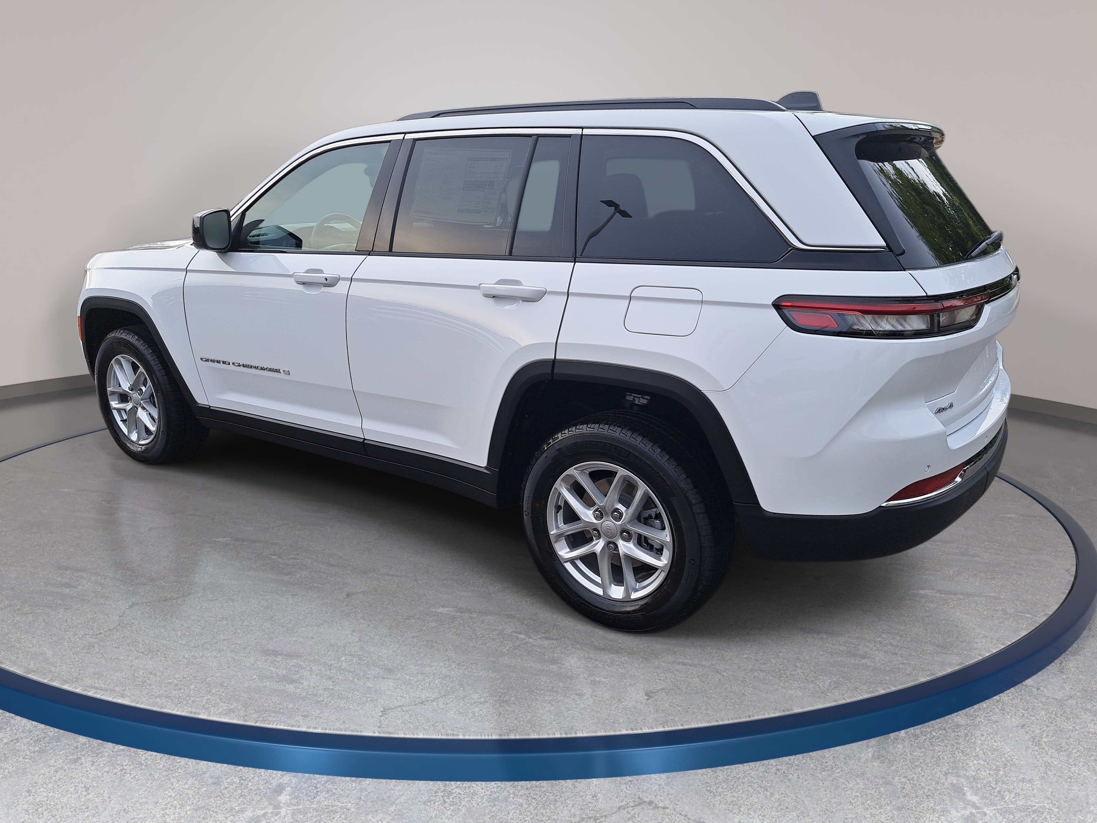 New 2026 Jeep Grand Cherokee Laredo AWD/4WD image 7