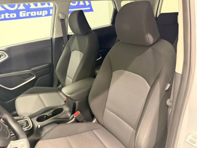 Used 2020 Kia Soul LX FWD image 19