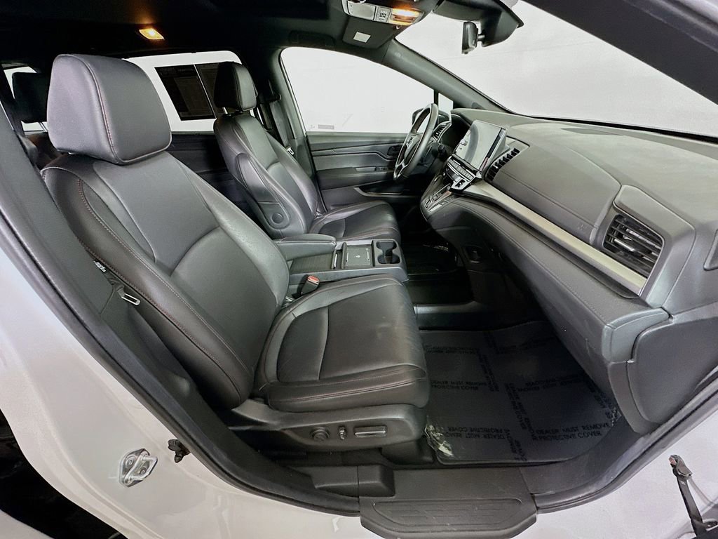 Used 2025 Honda Odyssey Sport-L image 12