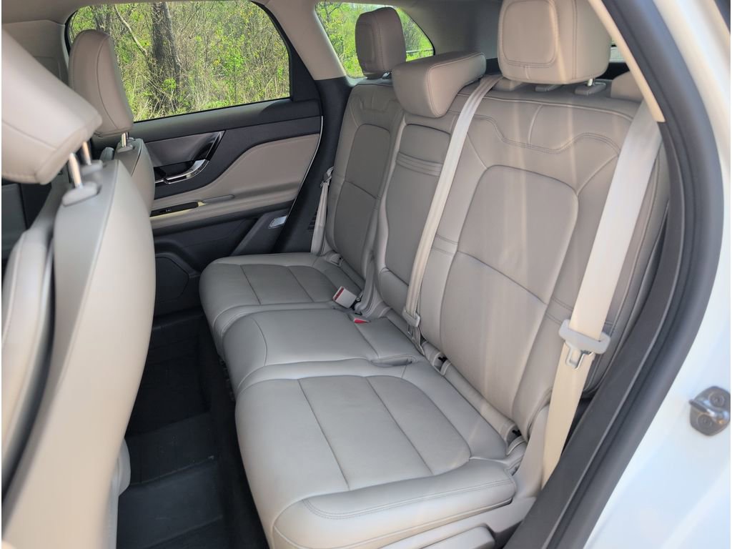 Used 2022 Lincoln Corsair Reserve w/ Luxury Package image 28