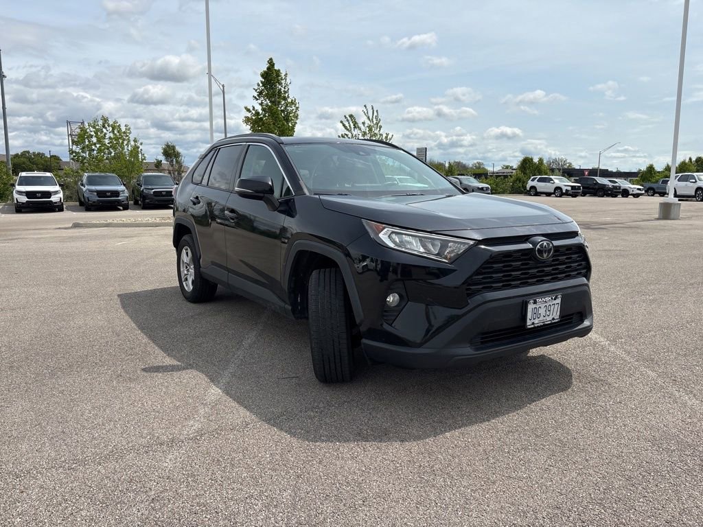 Used 2019 Toyota RAV4 XLE AWD/4WD image 13