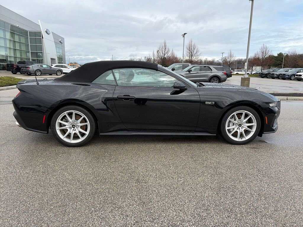 Used 2025 Ford Mustang GT Premium RWD image 8