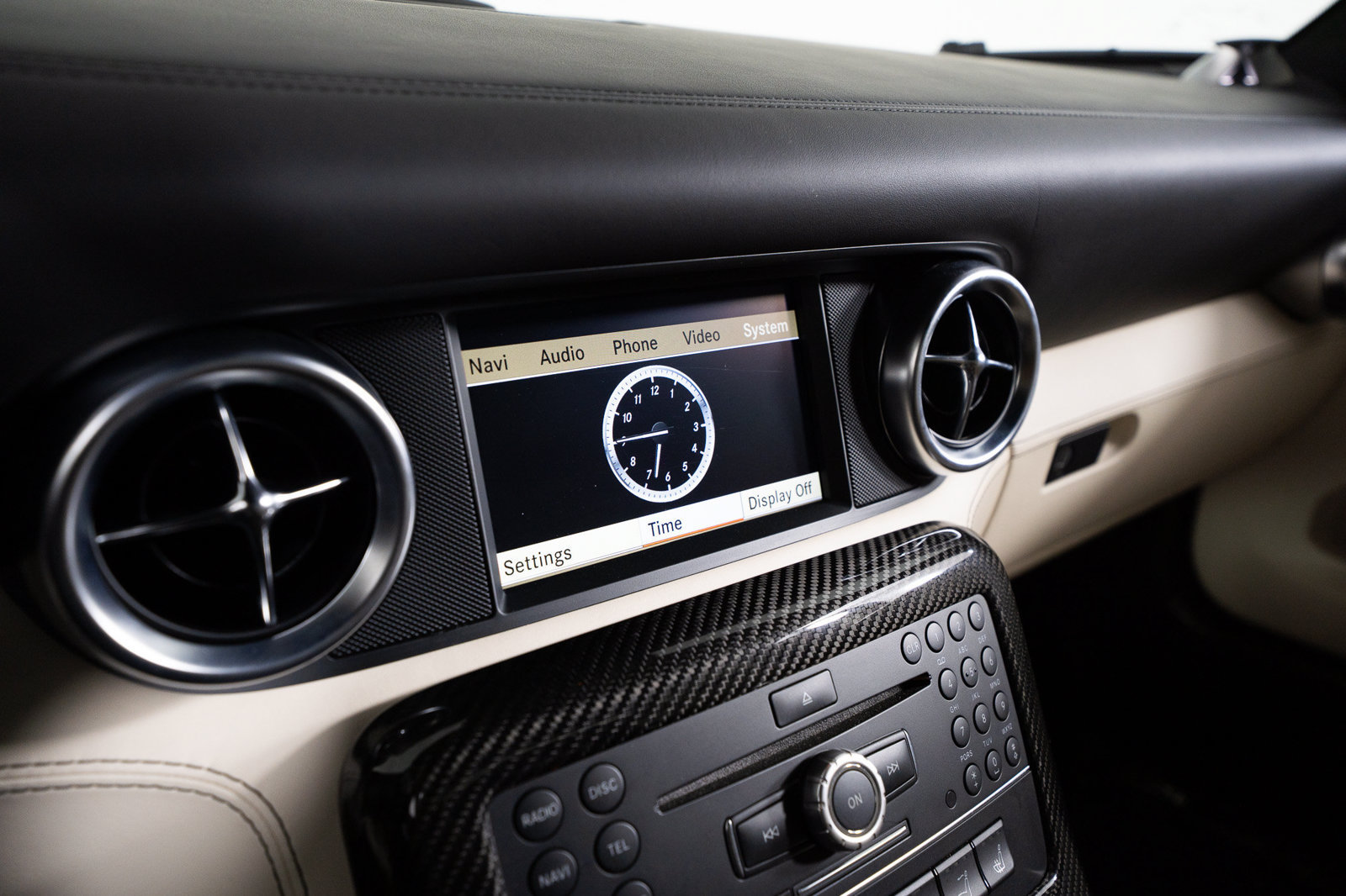 Used 2012 Mercedes-Benz SLS AMG Roadster image 38