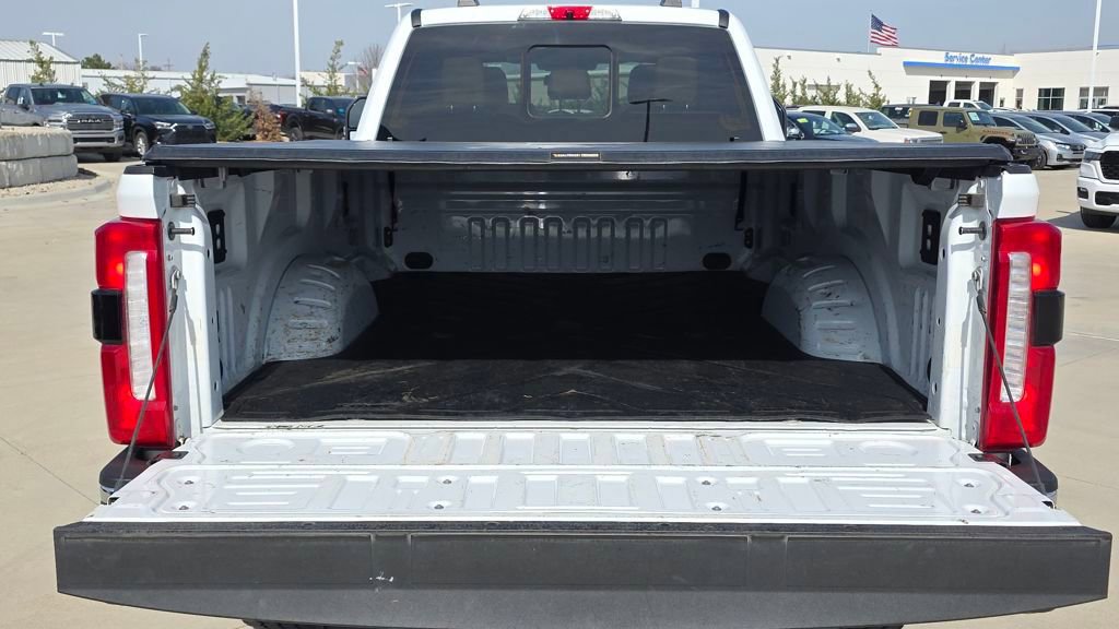Used 2024 Ford F350 Lariat w/ Chrome Package image 5