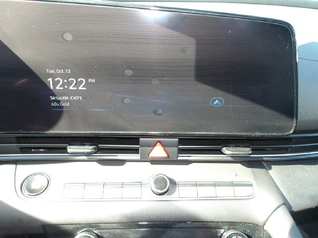Certified 2025 Hyundai Elantra SEL FWD image 19