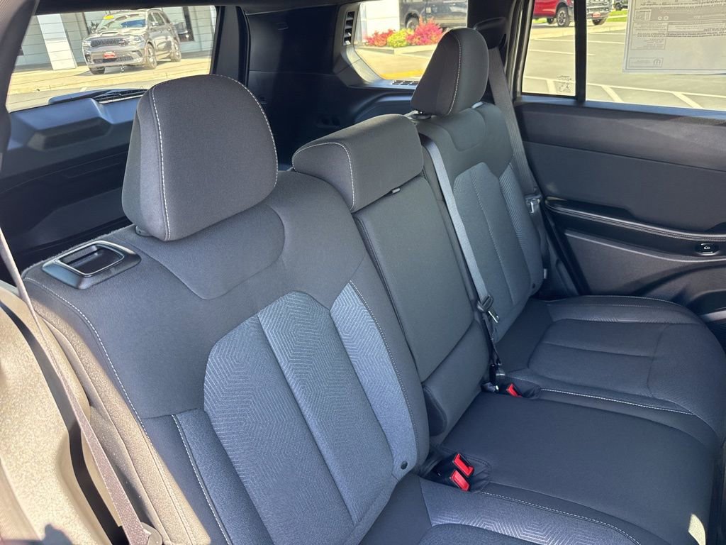 New 2026 Jeep Cherokee Laredo AWD/4WD image 15