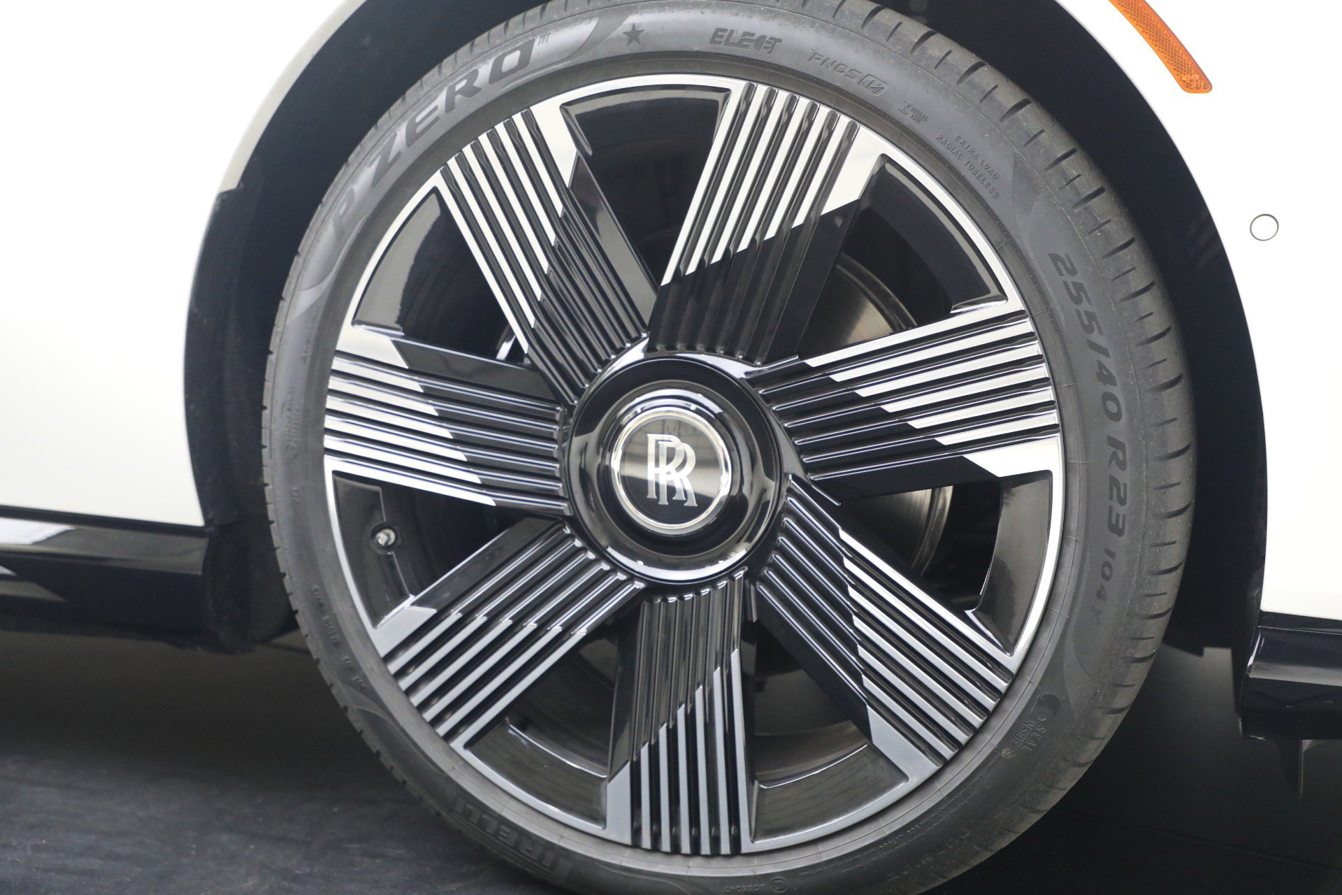 Certified 2026 Rolls-Royce Spectre AWD/4WD image 14