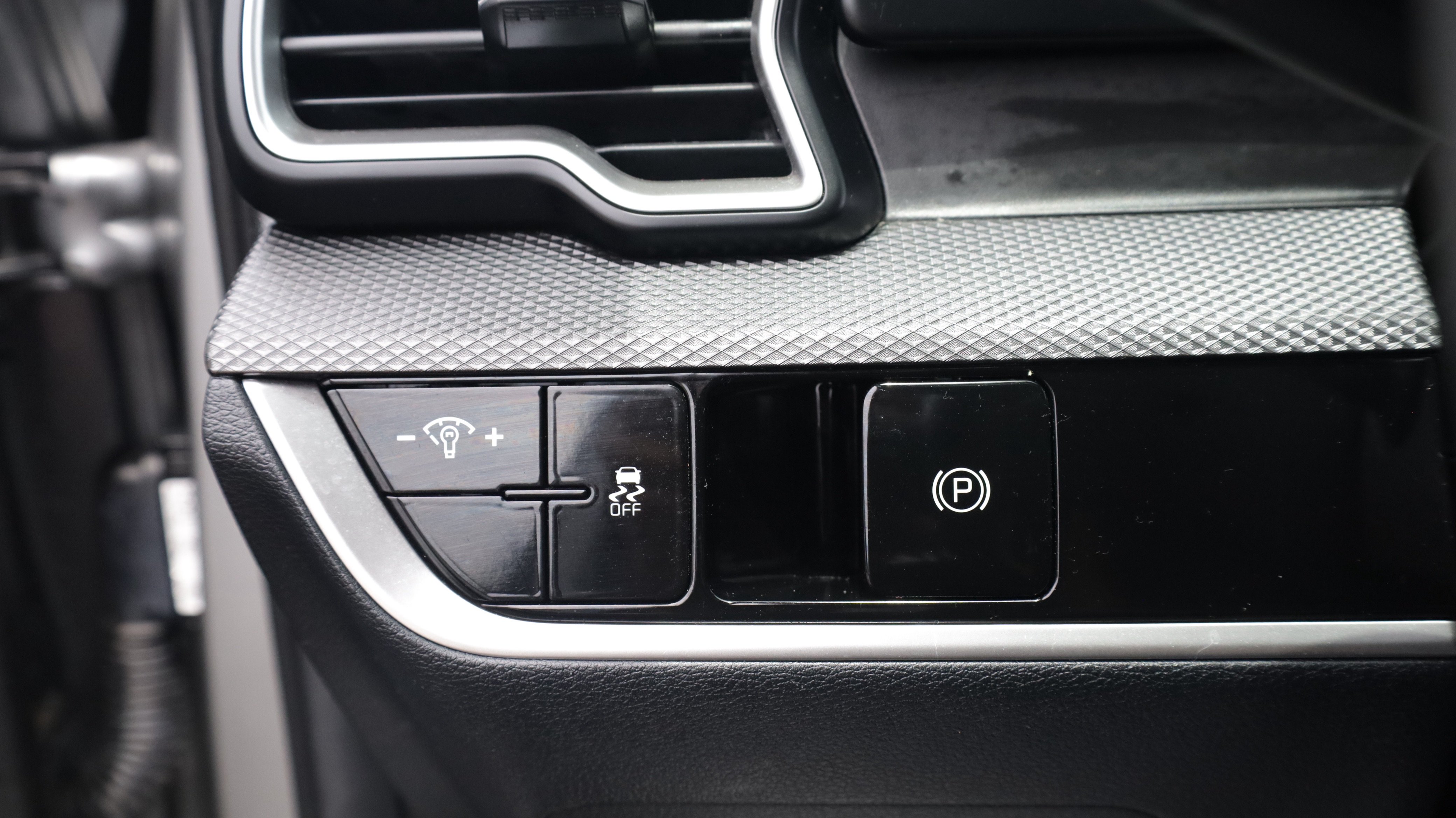 Used 2024 Kia Sportage LX FWD image 24