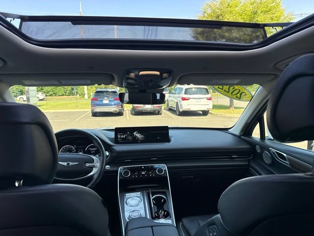 Used 2022 Genesis GV80 2.5T w/ Prestige Package 04 AWD/4WD image 12