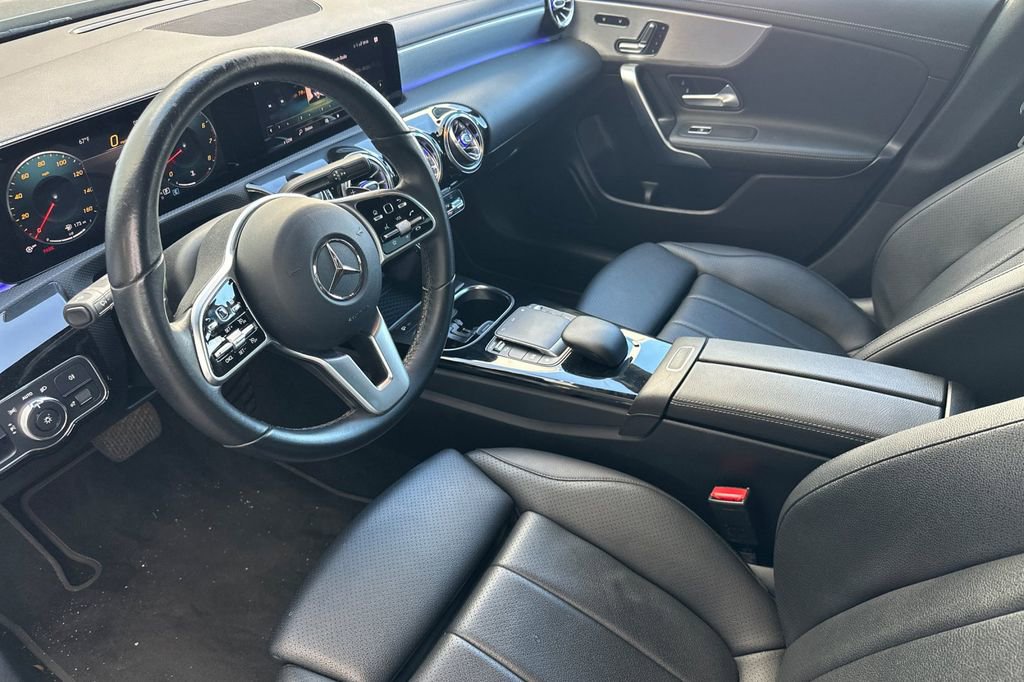 Used 2021 Mercedes-Benz CLA 250 image 9