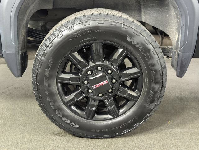 Used 2025 GMC Sierra 2500 AT4 w/ Technology Package AWD/4WD image 13