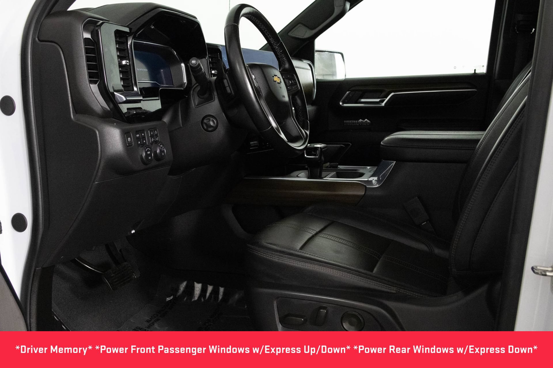 Used 2024 Chevrolet Silverado 1500 High Country w/ High Country Premium Package AWD/4WD image 21