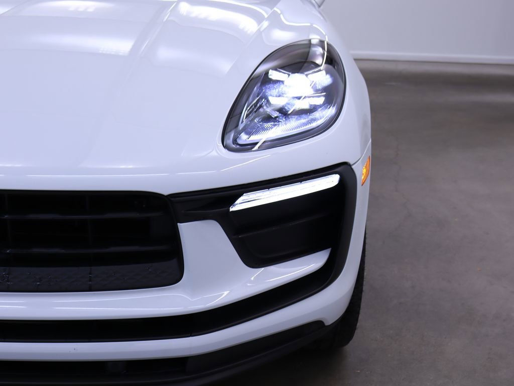 New 2024 Porsche Macan image 11