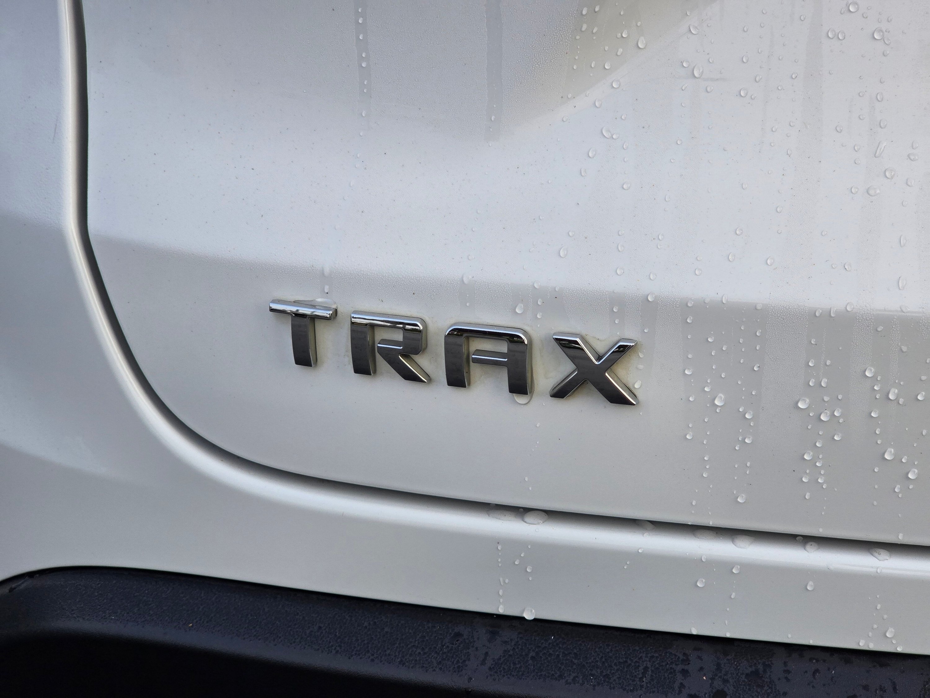 Used 2024 Chevrolet Trax LT w/ LT Convenience Package FWD image 32
