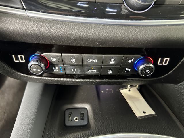 Used 2019 Buick Enclave Premium w/ LPO, Luxury Package AWD/4WD image 20
