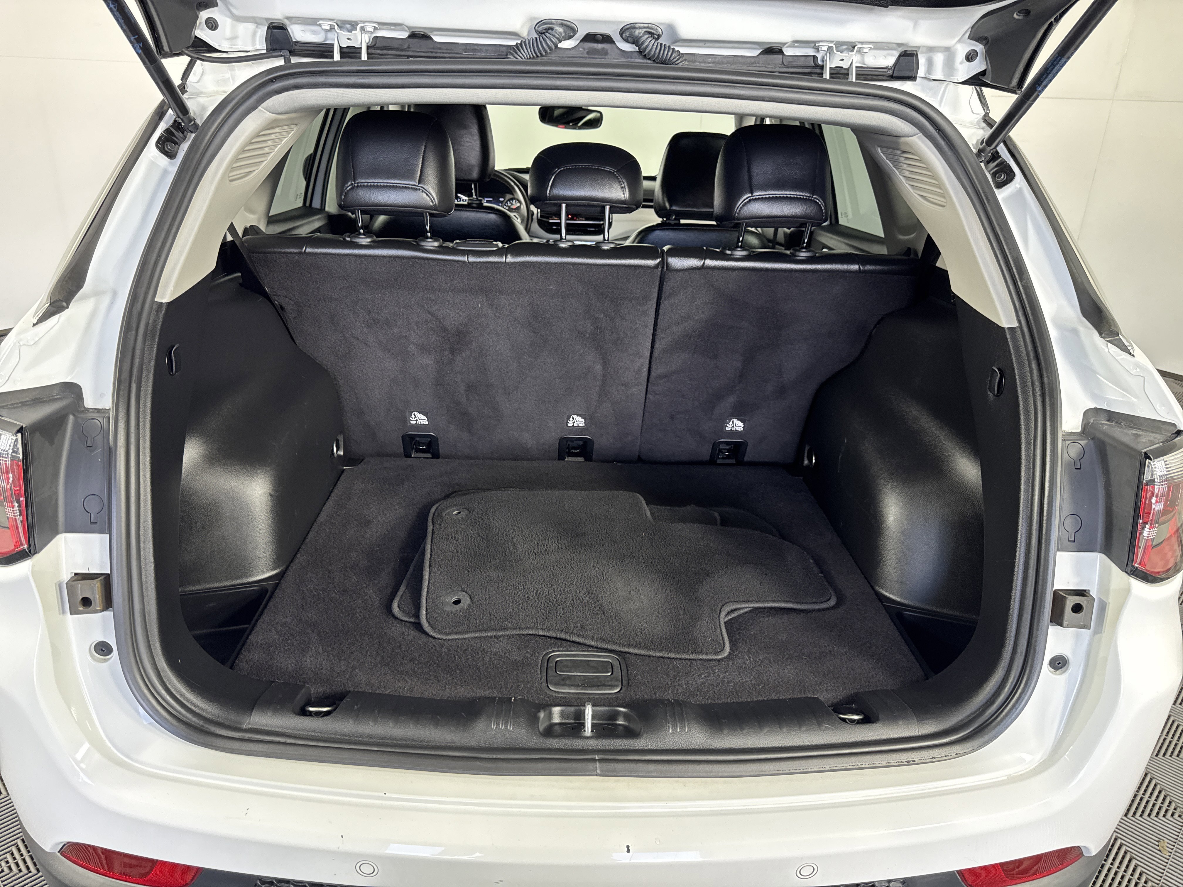 Used 2022 Jeep Compass Limited image 20