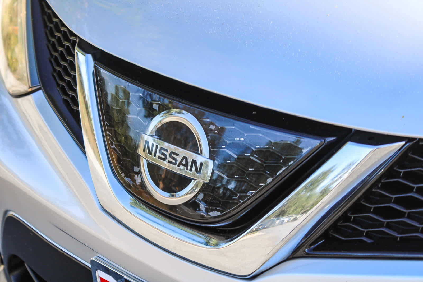 Used 2018 Nissan Rogue Sport S FWD image 9