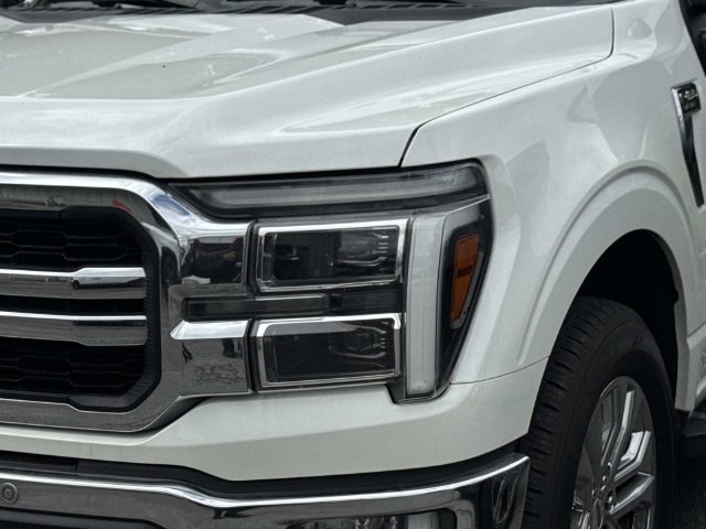 Used 2024 Ford F150 Lariat w/ FX4 Off-Road Package AWD/4WD image 4