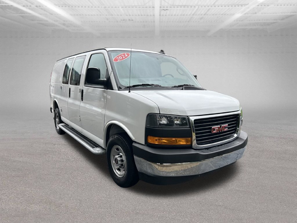 Used 2024 GMC Savana 2500 w/ Driver Convenience Package RWD image 10