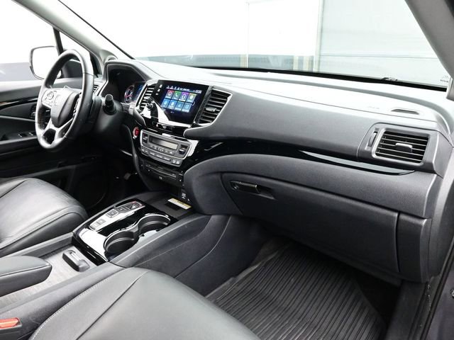 Used 2019 Honda Pilot Touring image 19