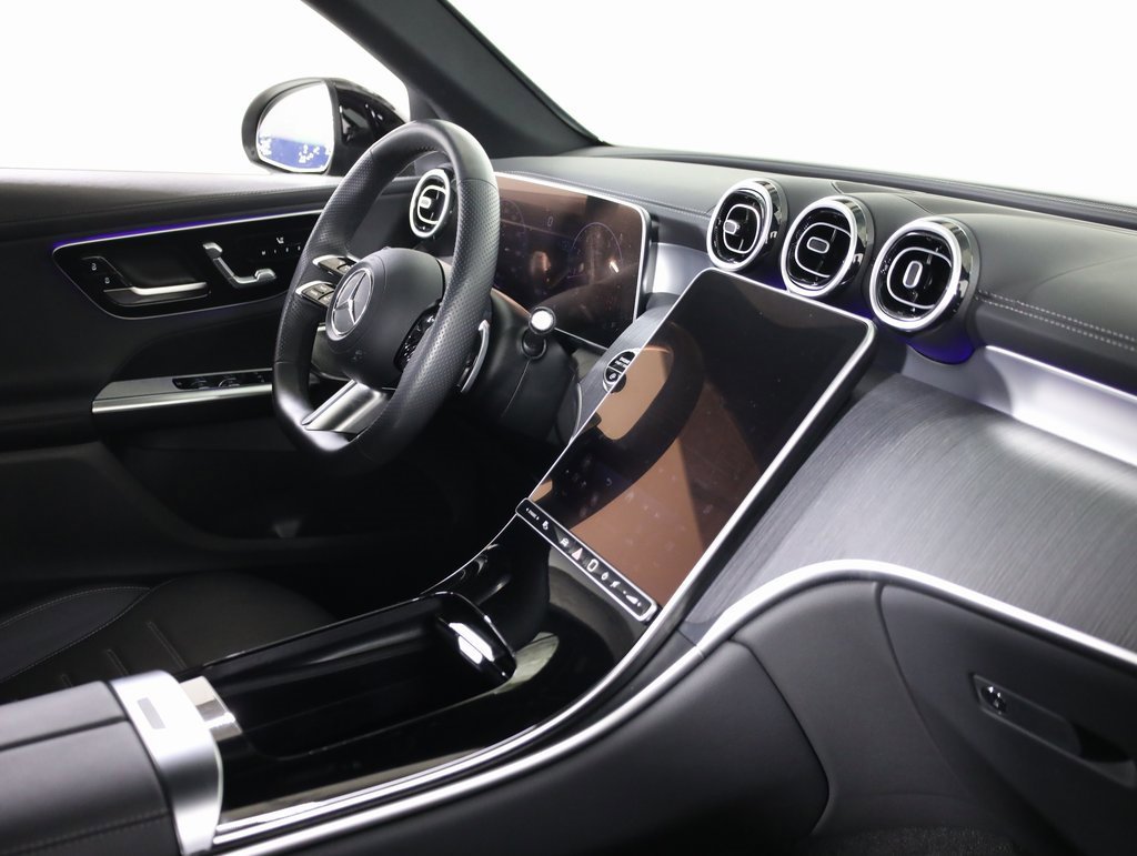 Used 2024 Mercedes-Benz GLC 300 4MATIC image 47