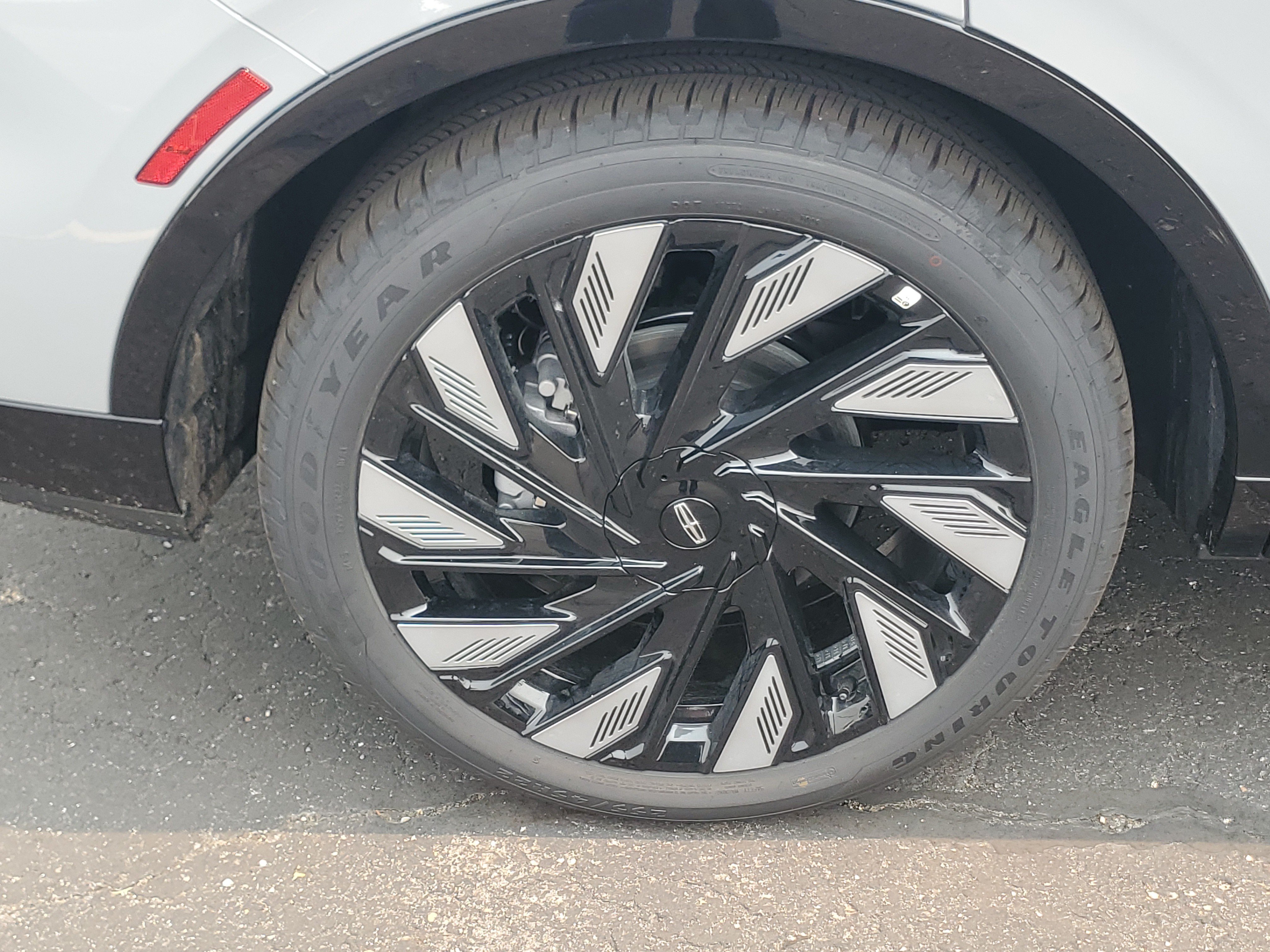 New 2026 Lincoln Nautilus Reserve AWD/4WD image 5