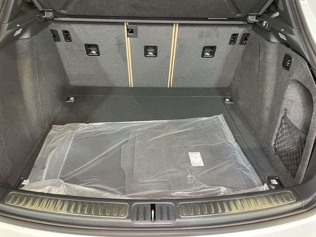 New 2026 Porsche Macan image 20