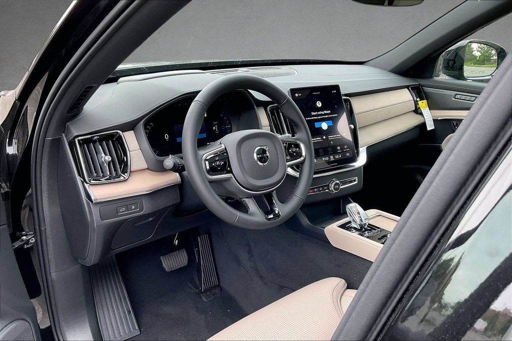 New 2026 Volvo XC90 T8 Ultra w/ Protection Package Premier AWD/4WD image 8