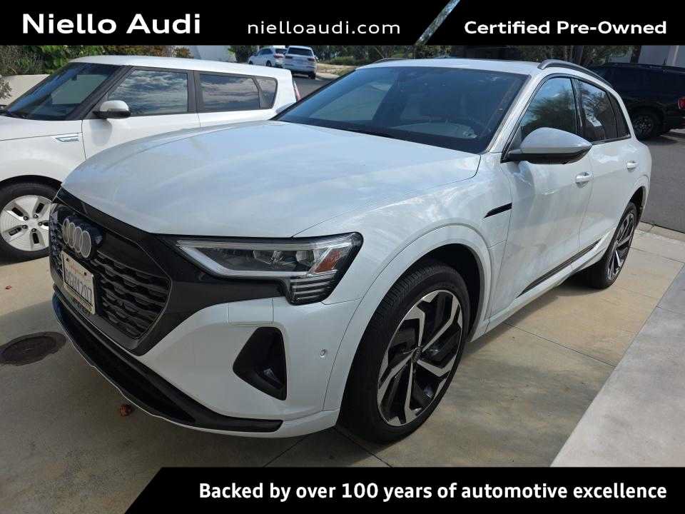 Used 2024 Audi Q8 e-tron Premium Plus w/ Premium Plus Package AWD/4WD image 1