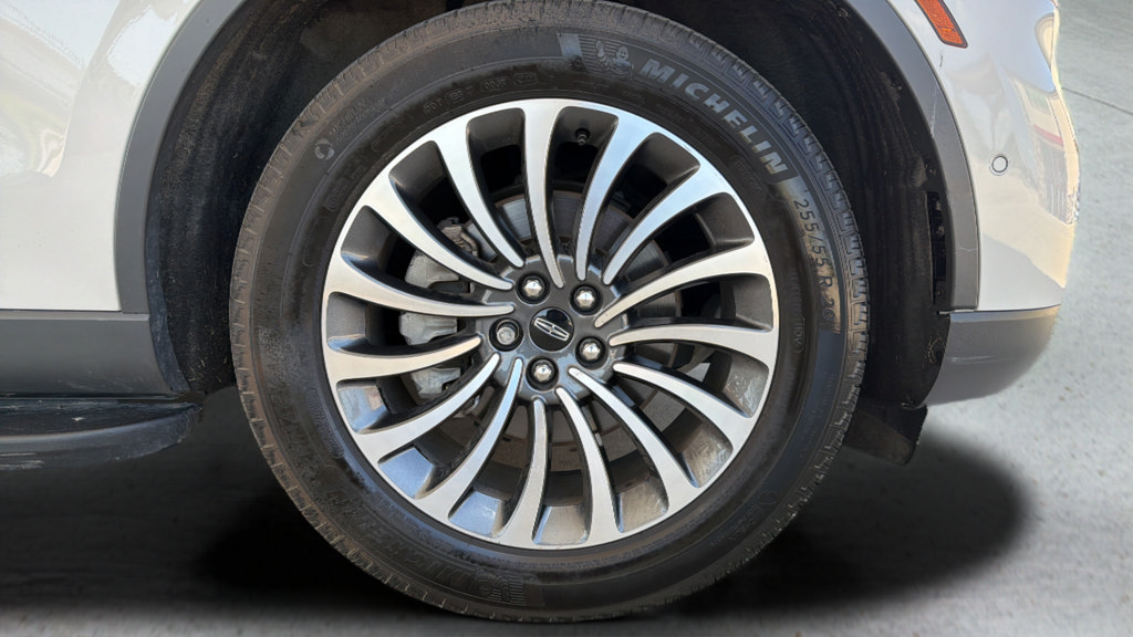 Used 2024 Lincoln Aviator Reserve w/ Equipment Group 201A AWD/4WD image 12