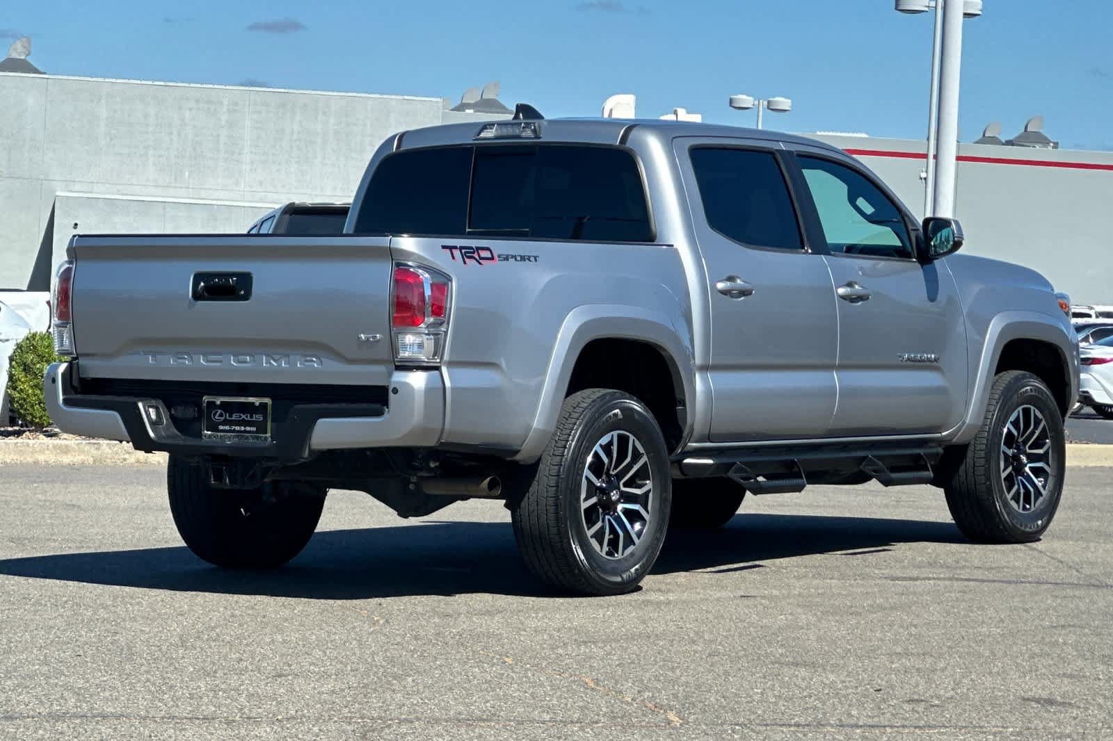 Used 2021 Toyota Tacoma TRD Sport w/ Technology Package RWD image 2