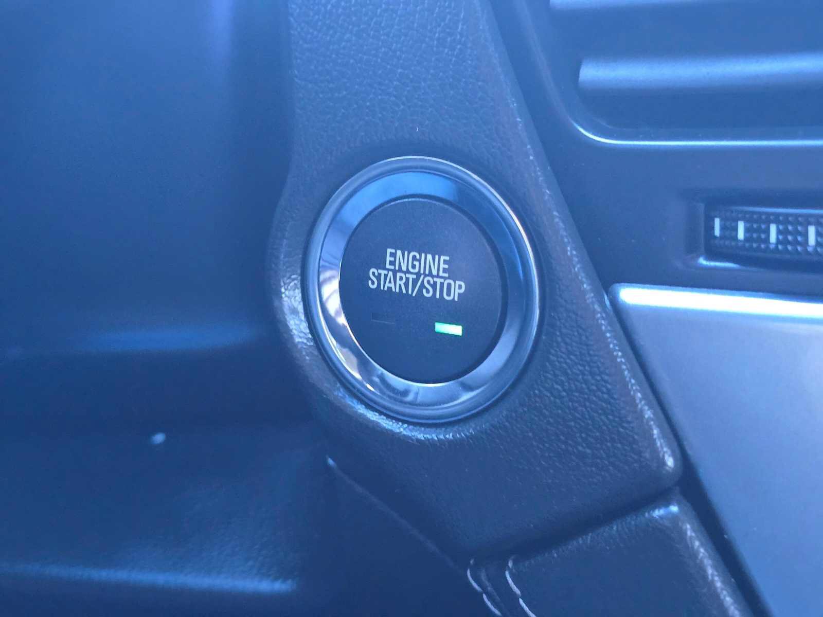 Used 2018 Chevrolet Tahoe Premier AWD/4WD image 30