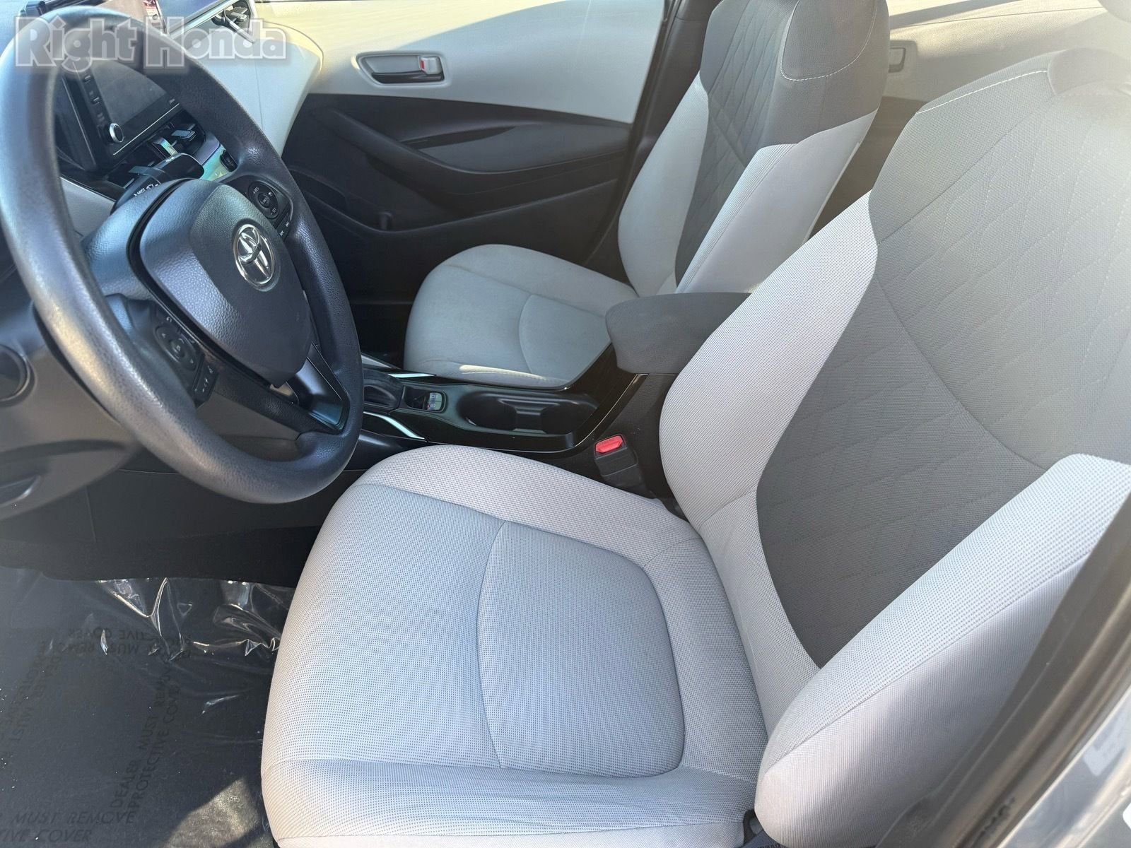 Used 2022 Toyota Corolla LE image 12