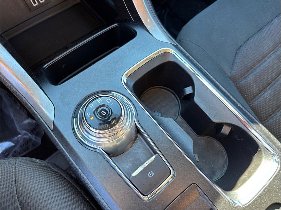 Used 2019 Ford Fusion SE FWD image 30