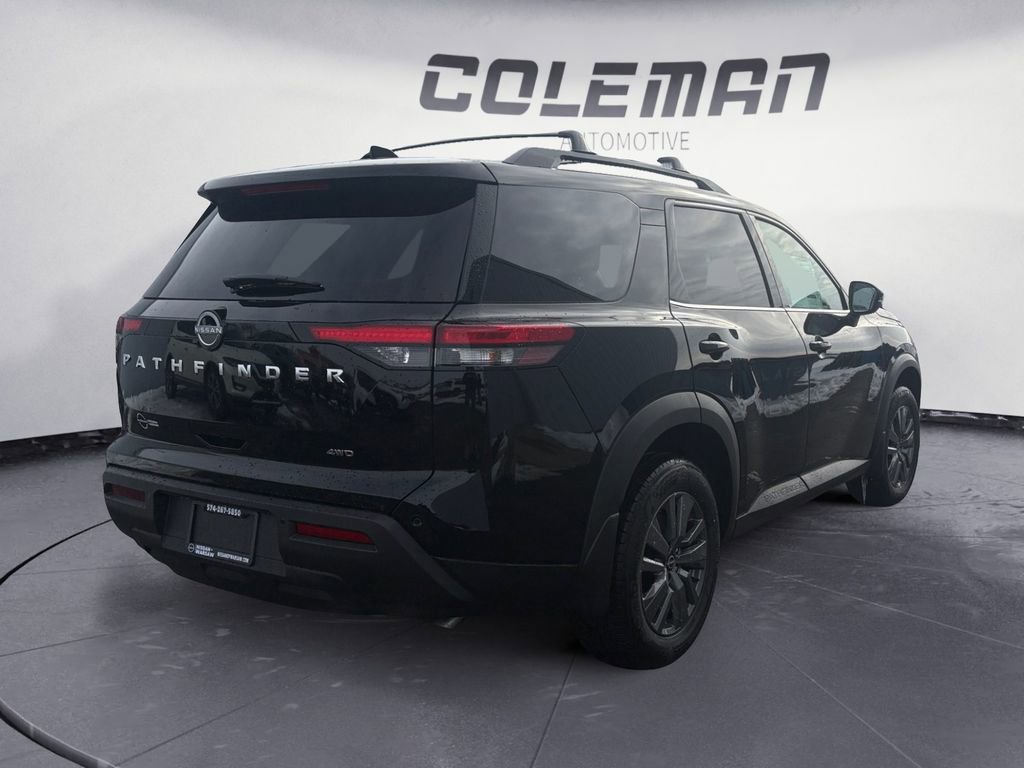 New 2025 Nissan Pathfinder SV image 5