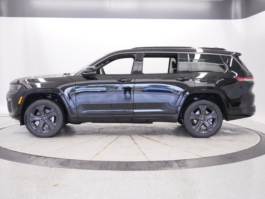 New 2027 Jeep Grand Cherokee L Limited AWD/4WD image 2