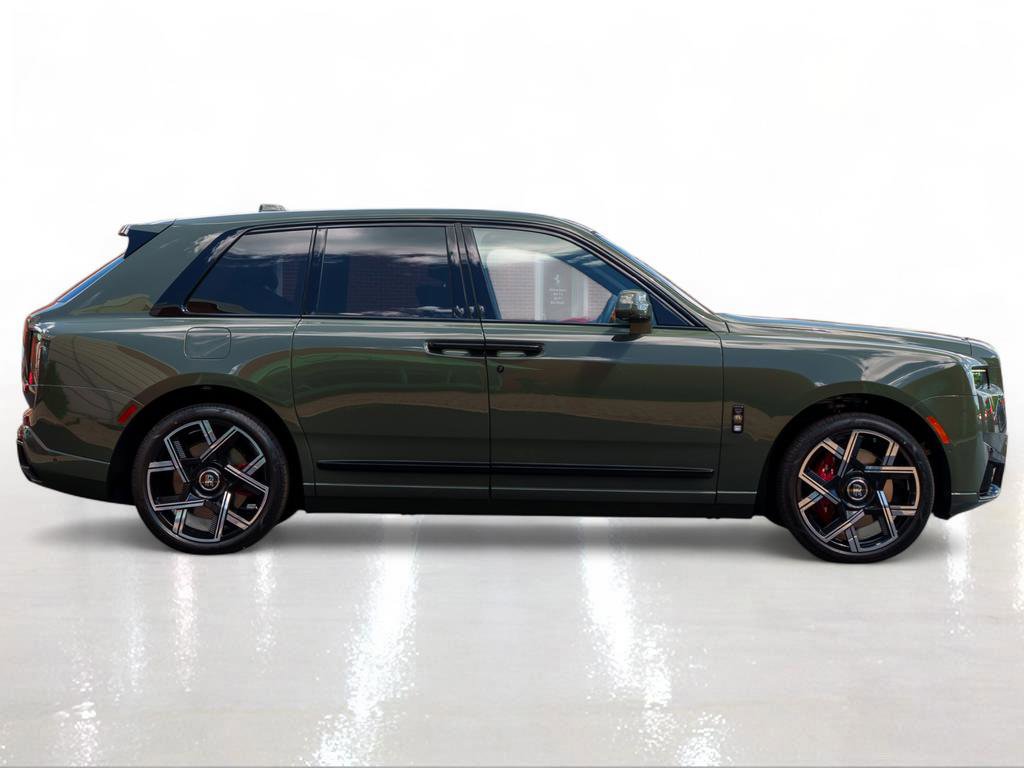 Used 2025 Rolls-Royce Cullinan Black Badge AWD/4WD image 9