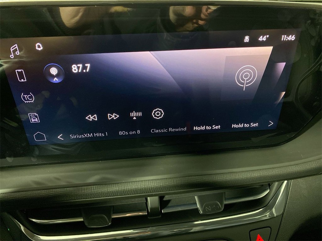 Used 2025 Buick Envista Preferred w/ Convenience I Package image 16