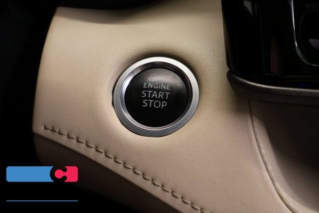 Certified 2021 Toyota Highlander XLE AWD/4WD image 21
