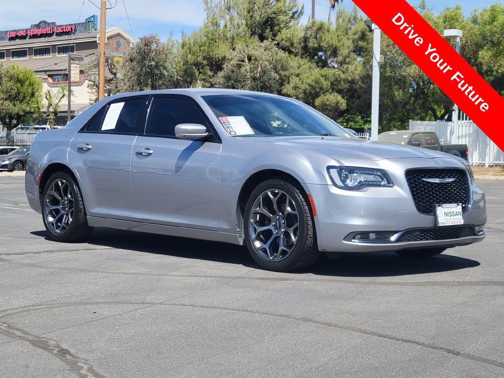 Used 2017 Chrysler 300 S w/ 300S Premium Group 2 RWD image 37