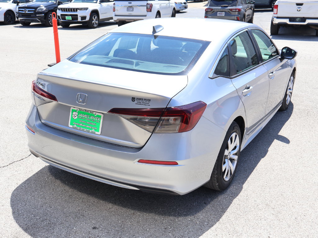 Used 2025 Honda Civic LX image 5