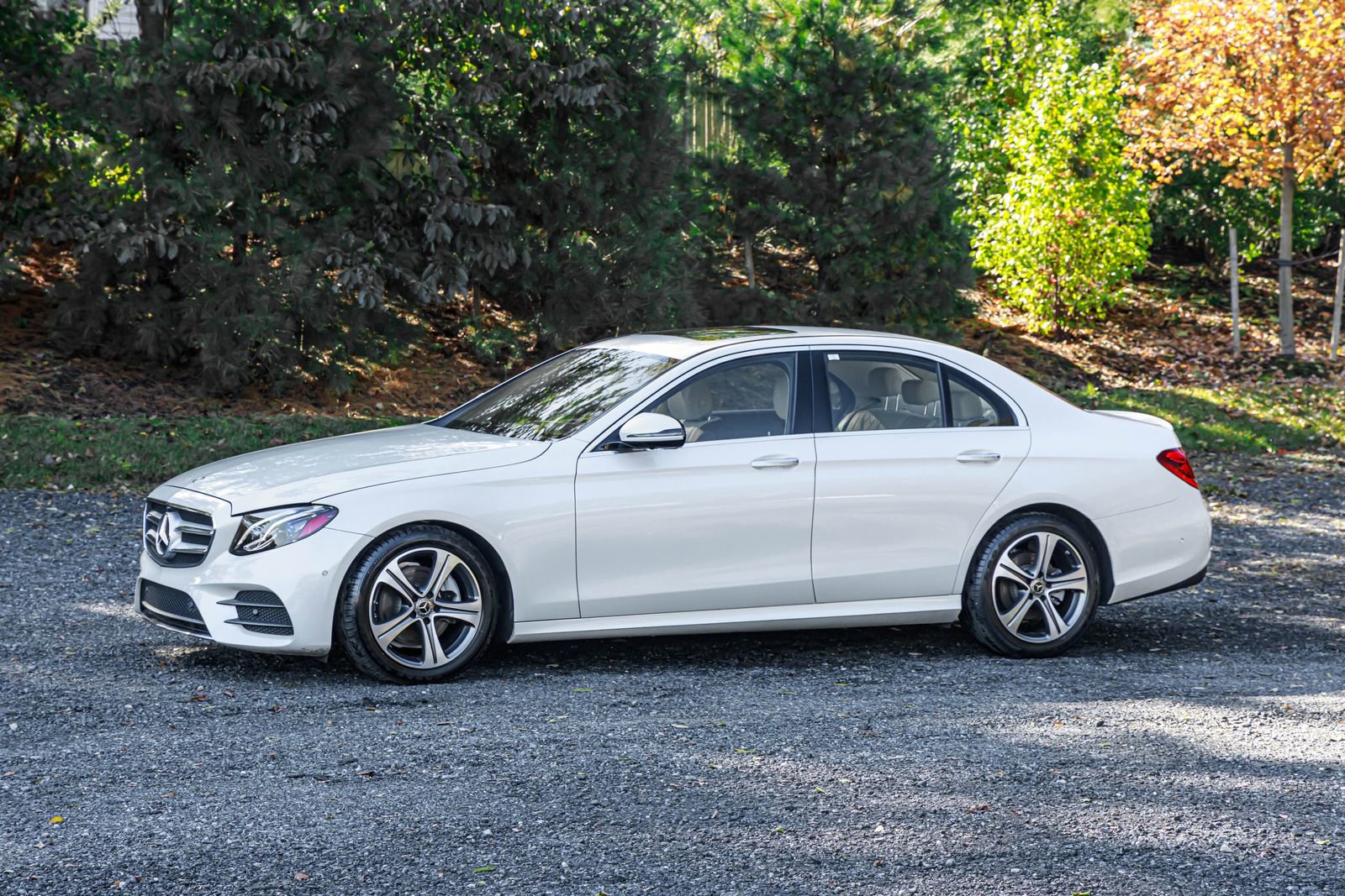 Used 2019 Mercedes-Benz E 300 image 3