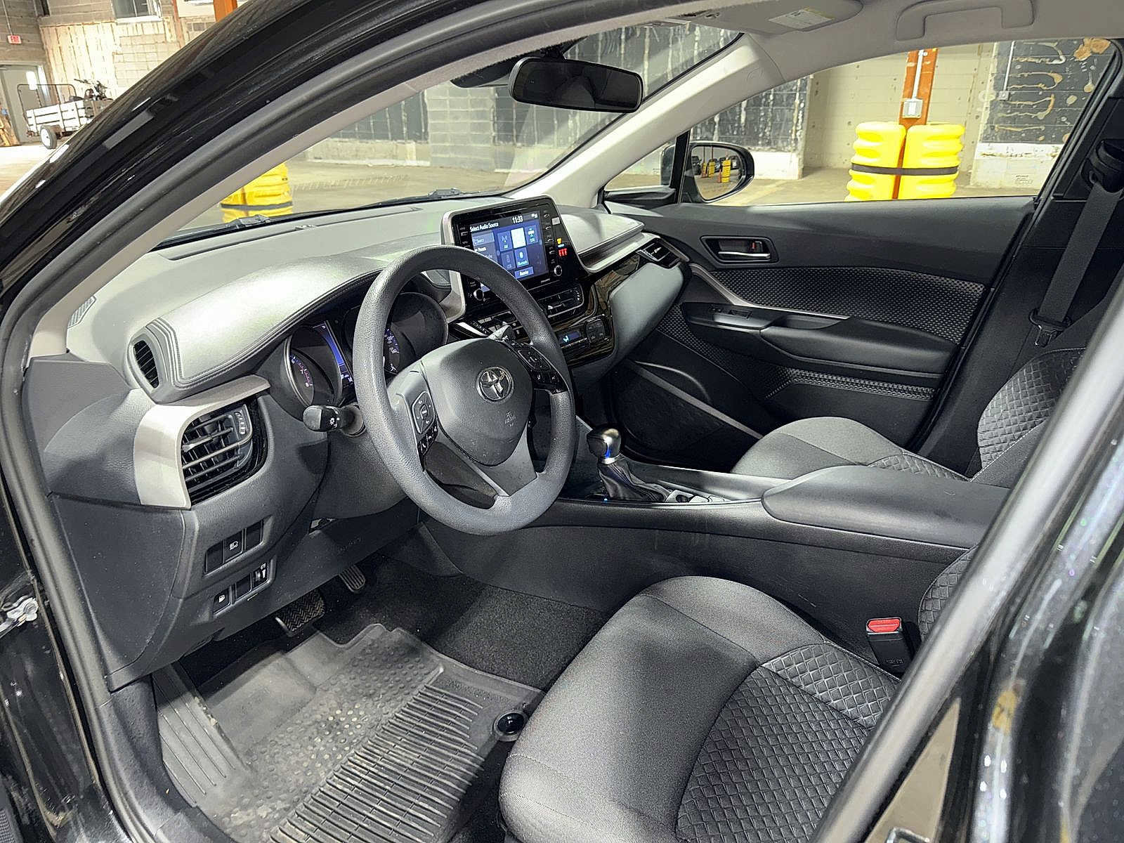 Used 2021 Toyota C-HR LE image 32