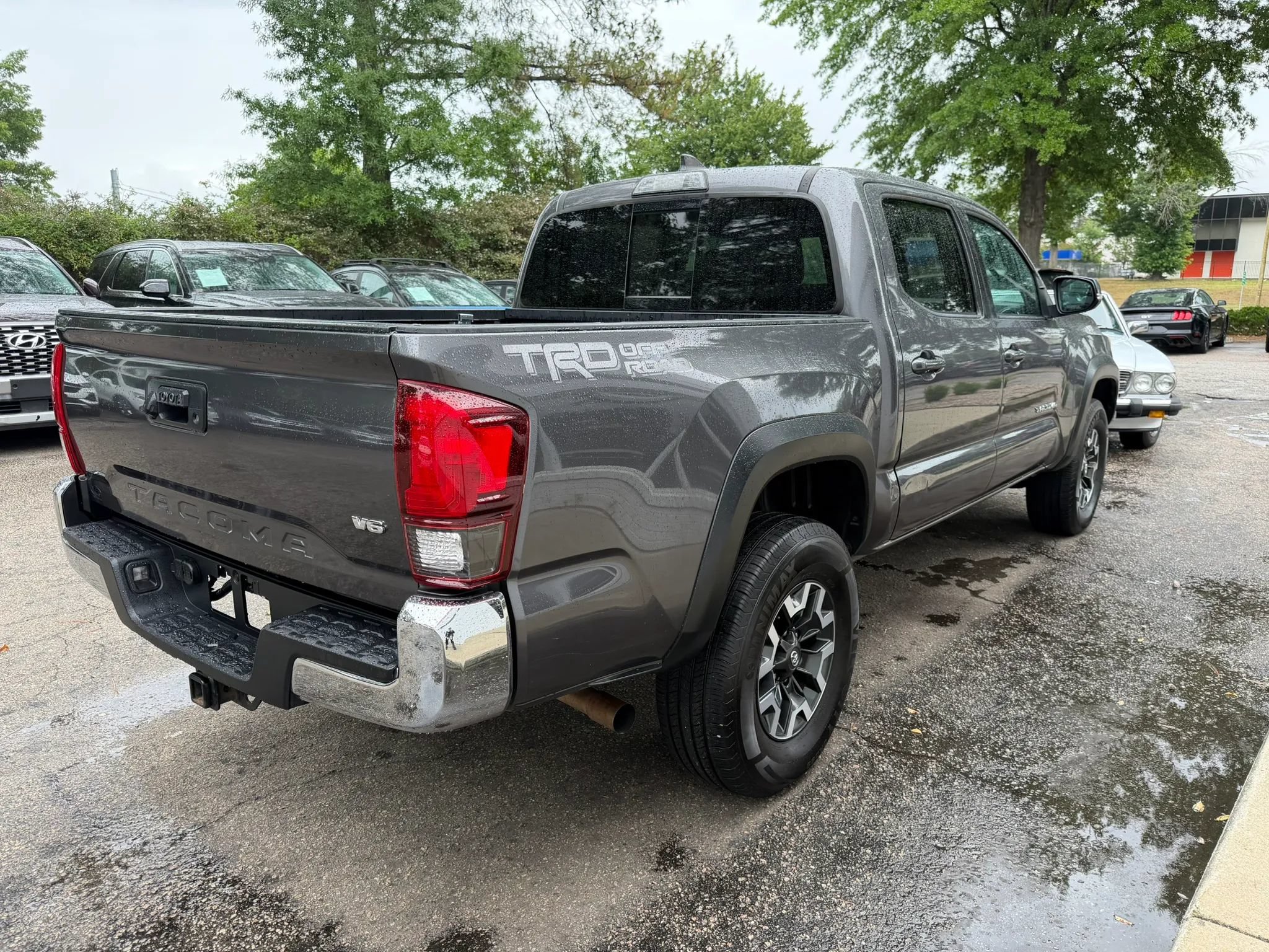 Used 2019 Toyota Tacoma TRD Off-Road RWD image 5