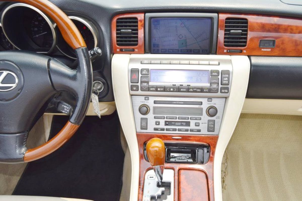 Used 2008 Lexus SC 430 Convertible RWD image 35