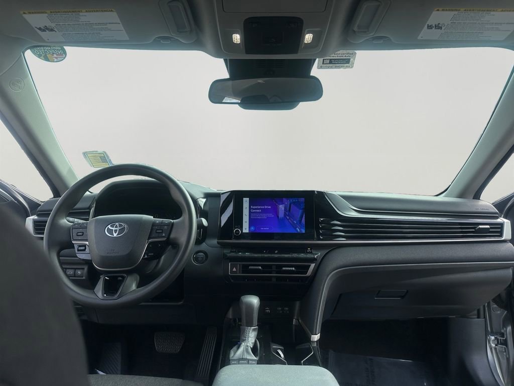 Used 2025 Toyota Camry LE FWD image 10