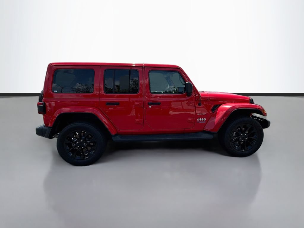 Used 2021 Jeep Wrangler Unlimited Sahara AWD/4WD image 4