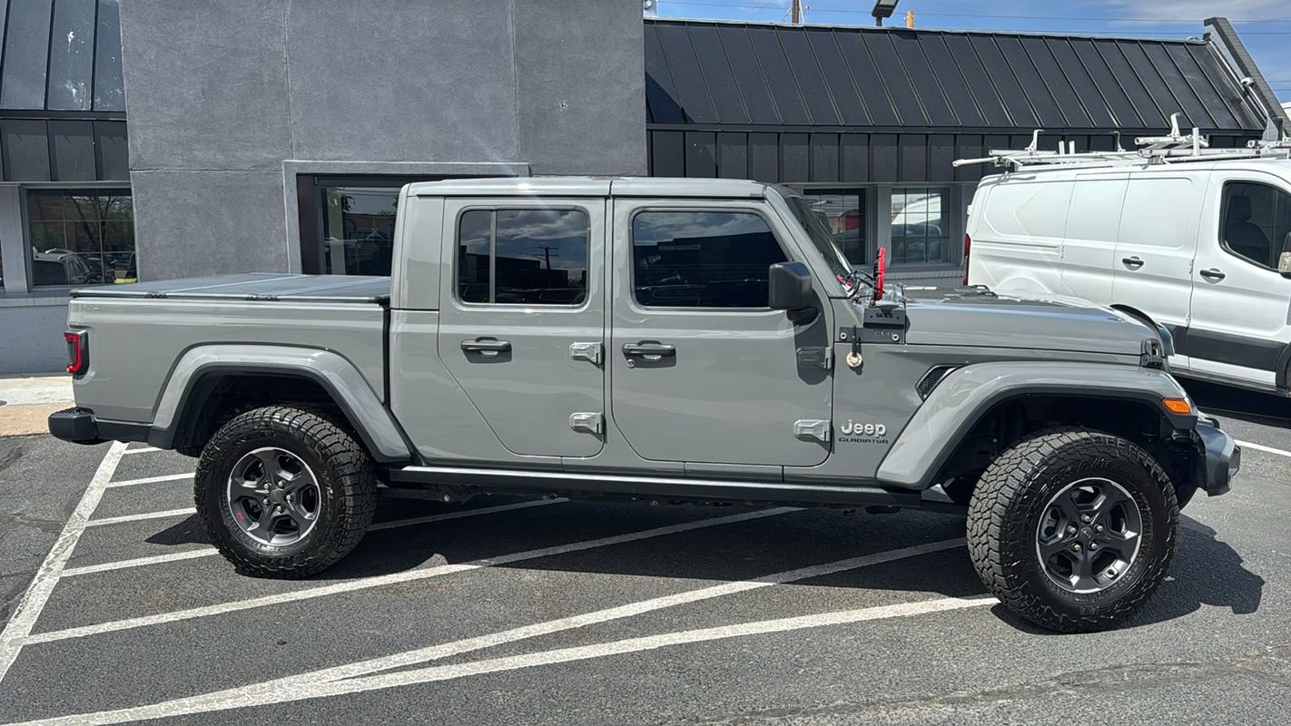 Used 2020 Jeep Gladiator Overland w/ Popular Equipment Package AWD/4WD image 2