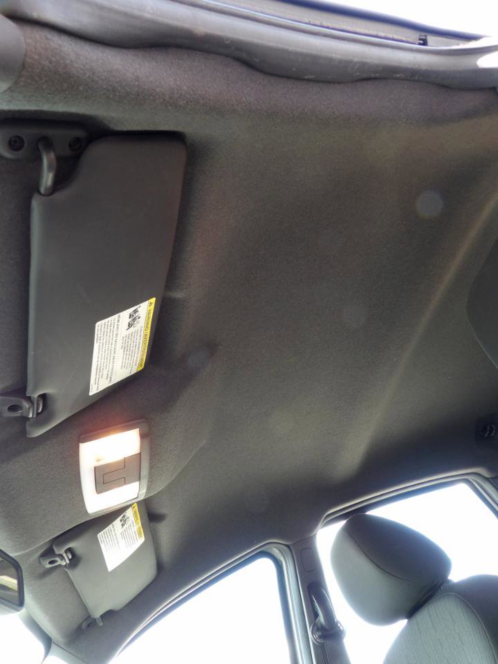 Used 2010 Ford Focus SE image 16